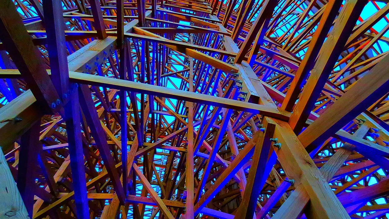 Hvor mange forlystelser er der i Fårup Sommerland? Opdag alle attraktionerne - fra vilde rutsjebaner til hyggelige familieture!